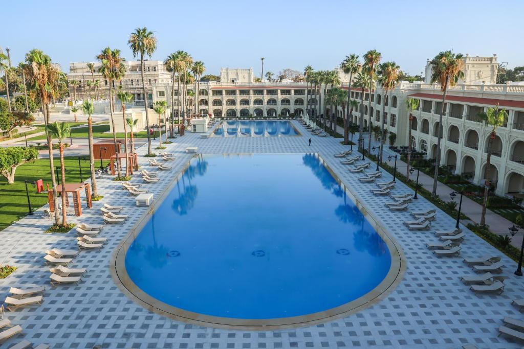 مراجعة فندق هيلنان أنطونيادس بالاس